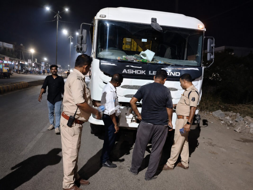 Raigarh Traffic Police: रायगढ़ यातायात पुलिस का बड़ा एक्शन, एक ही दिन में रिकॉर्ड 120 वाहनों से वसूला ₹1,51,700 का चालान