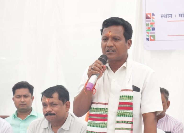 Health care CG: रायगढ़ सांसद राधेश्याम राठिया की मौजूदगी में बड़ा कदम: एनएमएल तलईपल्ली ने स्वास्थ्य सेवाओं के लिए बांटीं एम्बुलेंस