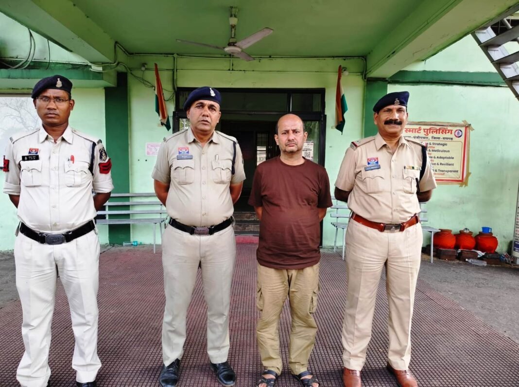 Operation Ankush: रायगढ़ पुलिस के “ऑपरेशन अंकुश” का बड़ा एक्शन: ऑनलाइन क्रिकेट सट्टा मामले का मुख्य खाईवाल रामफल अग्रवाल गिरफ्तार