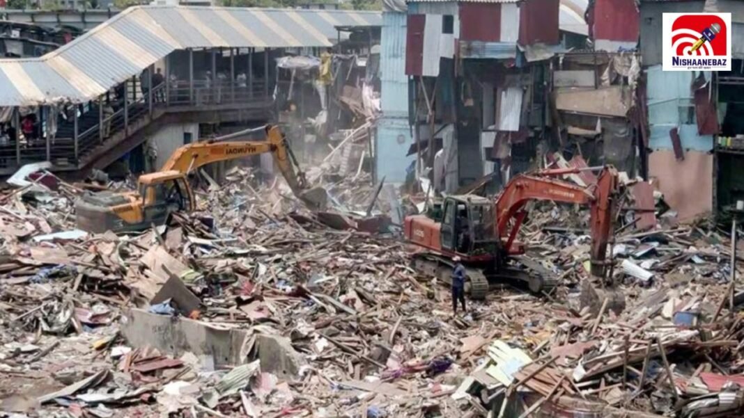 Delhi Building Collapse: साकेत में आधी रात ढही 6 मंजिला बिल्डिंग, 80 से अधिक के दबे होने की आशंका
