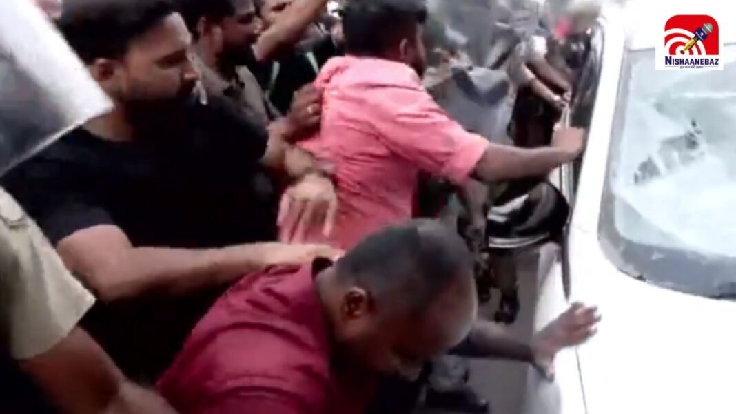 Pinarayi Vijayan ED Raid: ED की रेड के बाद बवाल! पिनारई विजयन के घर के बाहर समर्थकों का हमला