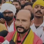Ratlam News: कलेक्ट्रेट पर ‘बाप’ विधायक का बड़ा शक्ति प्रदर्शन: बैरिकेड्स तोड़कर पहुंचे सैकड़ों आदिवासी, 48 सूत्रीय मांगों को लेकर घेरा