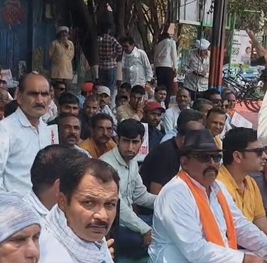 Indore farmer demonstration:इंदौर में किसानों का बड़ा विरोध प्रदर्शन, रिंग रोड और रेलवे लाइन परियोजना पर उठे सवाल