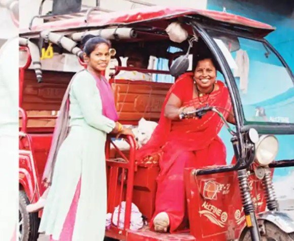 Chhattisgarh Didi E-Rickshaw Scheme: खुशखबरी! छत्तीसगढ़ की महिलाओं को मिलेंगे 1.5 लाख रुपए, जानिए कैसे उठाएं योजना का लाभ