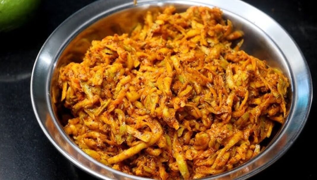Aam ka Kucha: पारंपरिक अचार गलने में लगते हैं हफ्ते, इस गर्मियों में ट्राई करें तुरंत तैयार होने वाला बिहार का ‘आम का कुच्चा’