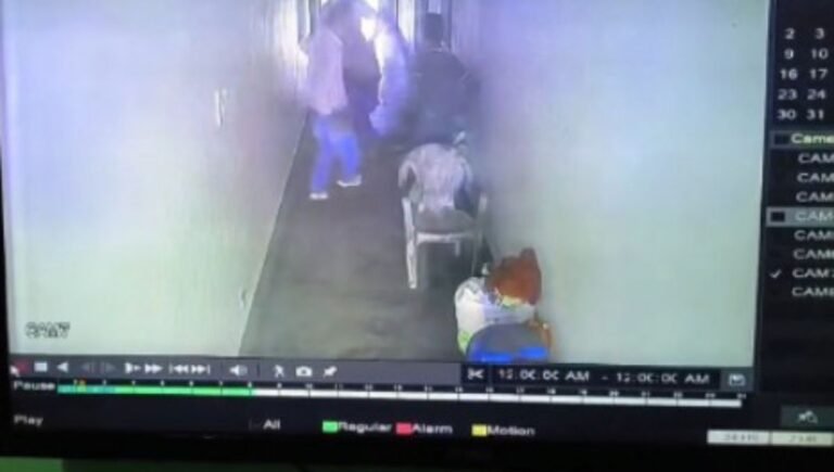GPM Marwahi News: मरवाही में खाकी के भेष में आए किडनैपर्स, व्यवसायी गिरीश यादव को सोता छोड़ कार में ले भागे, देखें CCTV