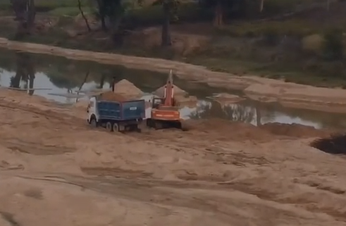 Singrauli Sand Mining Probe: सिंगरौली में कथित अवैध रेत खनन पर NGT और SIA सख्त, पर्यावरणीय नियमों के उल्लंघन के आरोपों की होगी जांच