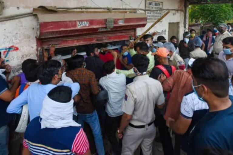 Raipur Liquor Shop Robbery: रायपुर के आमानाका में सनसनीखेज चोरी, शराब दुकान से लॉकर ले उड़े बदमाश