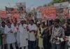 Rewa Harmony Initiative: रीवा में सांप्रदायिक सौहार्द की अनोखी मिसाल मुस्लिम समाज ने की गौवंश को राष्ट्रीय पशु घोषित करने की मांग, कबूतर उड़ाकर दिया शांति का संदेश