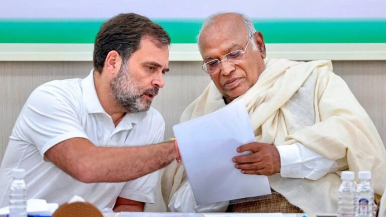 Congress Reshuffle News: छत्तीसगढ़ से लेकर उत्तर प्रदेश तक मचेगी राजनीतिक हलचल, कांग्रेस आलाकमान जल्द बदलेगा संगठन का ढांचा