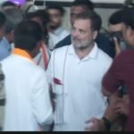 Rahul Gandhi Raipur Visit: एयरपोर्ट रवाना होने से पहले राहुल गांधी का बड़ा संदेश: जमीनी स्तर पर संगठन को मजबूत करने के लिए जिला अध्यक्षों को दीं अहम जिम्मेदारियां