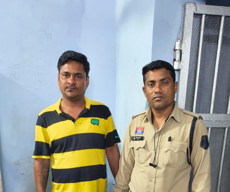 Satta King Raipur: रायपुर के कुख्यात सट्टा किंग दिलीप मिश्रा पर पुलिस की बड़ी कार्रवाई, गिरफ्तारी के बाद कोर्ट से मिली जमानत