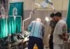 Shajapur Moon Light Cafe Attack: मजदूरी मांगना पड़ा भारी सोमवारिया बाजार में युवक पर धारदार हथियार से जानलेवा हमला, जिला अस्पताल में उपचार जारी
