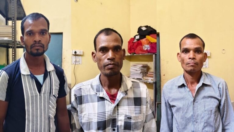 Gariaband Crime News: CG में सनसनीखेज डबल मर्डर पुरानी रंजिश में पति-पत्नी की हत्या, श्मशान में दफनाए शव; एक सप्ताह बाद ऐसे खुला खौफनाक राज