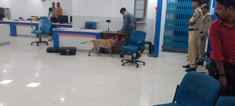Chhindwara Bank Robbery Attempt: छिंदवाड़ा में सनसनी: बैंक ऑफ इंडिया में लूट की बड़ी साजिश नाकाम, रस्सी बम से फैलाई दहशत