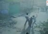 MP Crime: भोपाल की सड़क पर दिल दहला देने वाली घटना! पूर्व लिव-इन पार्टनर ने युवती पर किए चाक़ू के ताबड़तोड़ वार, देखें Video