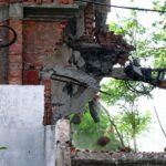 CG News: रायपुर सेंट पॉल स्कूल पर प्रशासन का बड़ा एक्शन! सामुदायिक भवन पर चला बुलडोजर