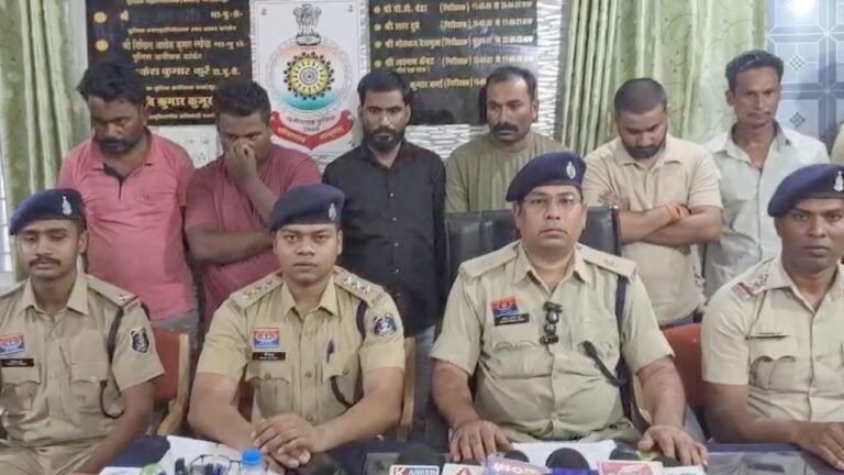 Cyber ​​Crime CG: कांकेर में अंधविश्वास की आड़ में 5 लाख रुपये की सनसनीखेज ठगी— घर से गड़ा सोना निकालने का झांसा देने वाले महाराष्ट्र के अंतर्राज्यीय गिरोह के 6 शातिर आरोपी गिरफ्तार