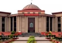 Bilaspur High Court Promotion Order: पुलिस अधिकारियों की पदोन्नति पर हाईकोर्ट का बड़ा फैसला; कैलेंडर वर्ष से होगी अर्हकारी सेवा की गणना Chhattisgarh High Court