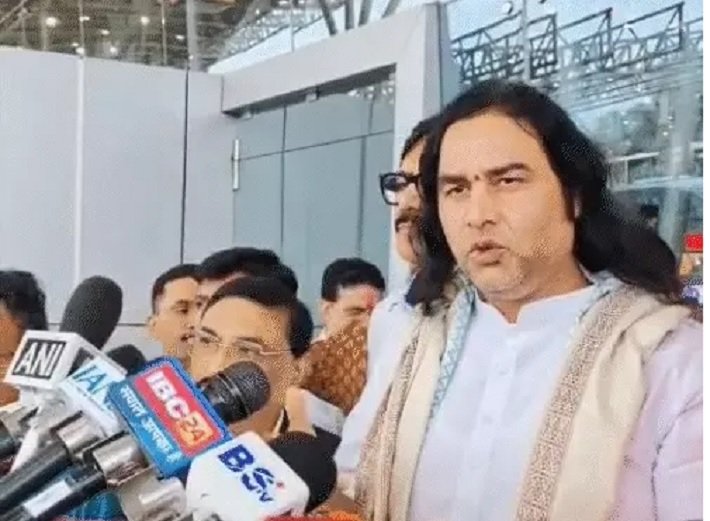 Devkinandan Thakur’s Katha Raipur: रायपुर में देवकीनंदन ठाकुर की कथा के दौरान चोर गिरोह सक्रिय, कलश यात्रा में 5 महिलाओं की सोने की चेन चोरी Devkinandan Thakur's Katha Raipur