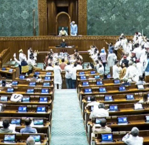 Paper Leak Bill 2026: लोकसभा में हंगामे के बीच पेपर लीक विरोधी बिल पेश, दोषियों को 10 साल तक की जेल और 50 लाख जुर्माने का प्रावधान Paper Leak Bill 2026