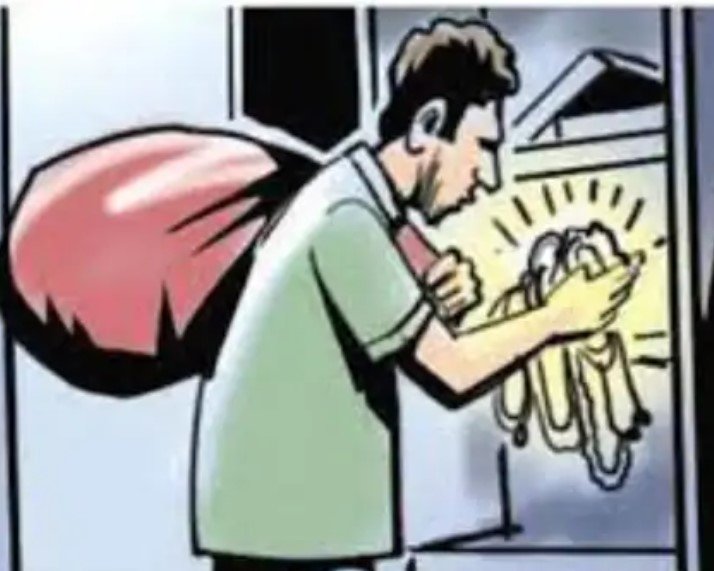 Raipur Crime: रायपुर में ASI के सूने घर में चोरी, नकदी और जेवर समेत 2 लाख का सामान ले उड़े चोर Raipur Crime