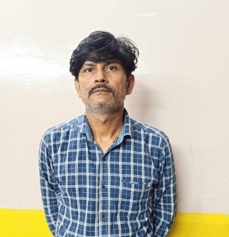 Raipur Crime: 6 साल से फरार हिस्ट्रीशीटर संजय रक्सेल गिरफ्तार, हत्या के प्रयास समेत 24 से ज्यादा मामले दर्ज Raipur Crime