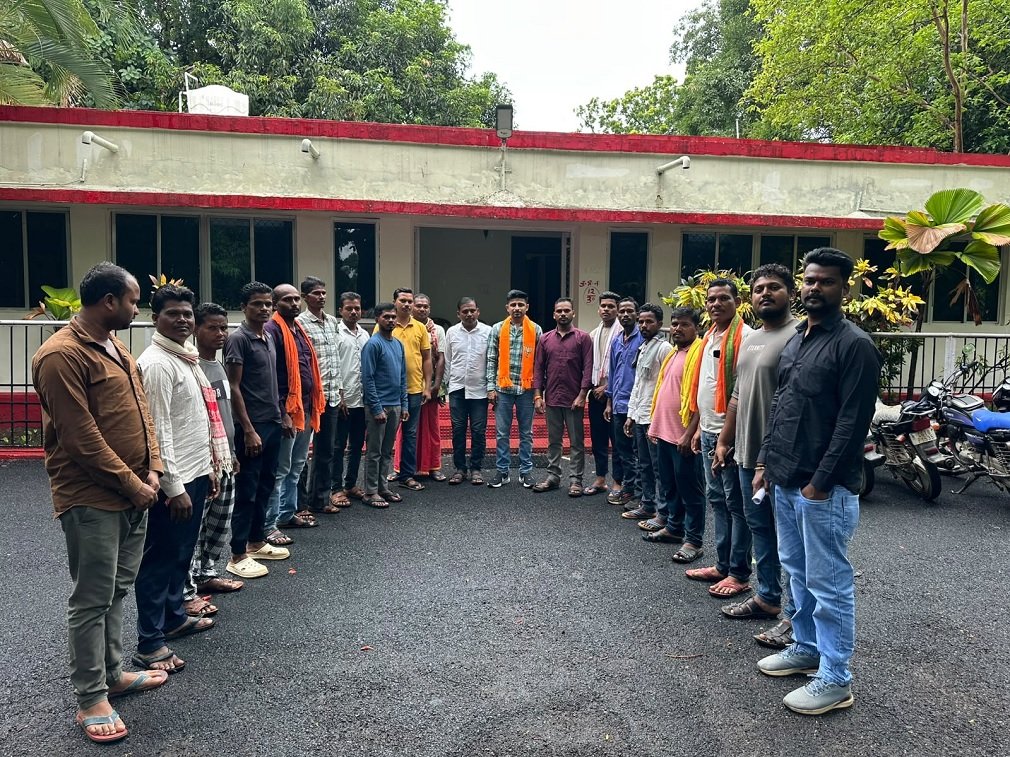 Bacheli News: भाजगुमो शक्तिकेंद्र बारसूर की बैठक संपन्न, बूथ जितने पर बनी रणनीति Bacheli News