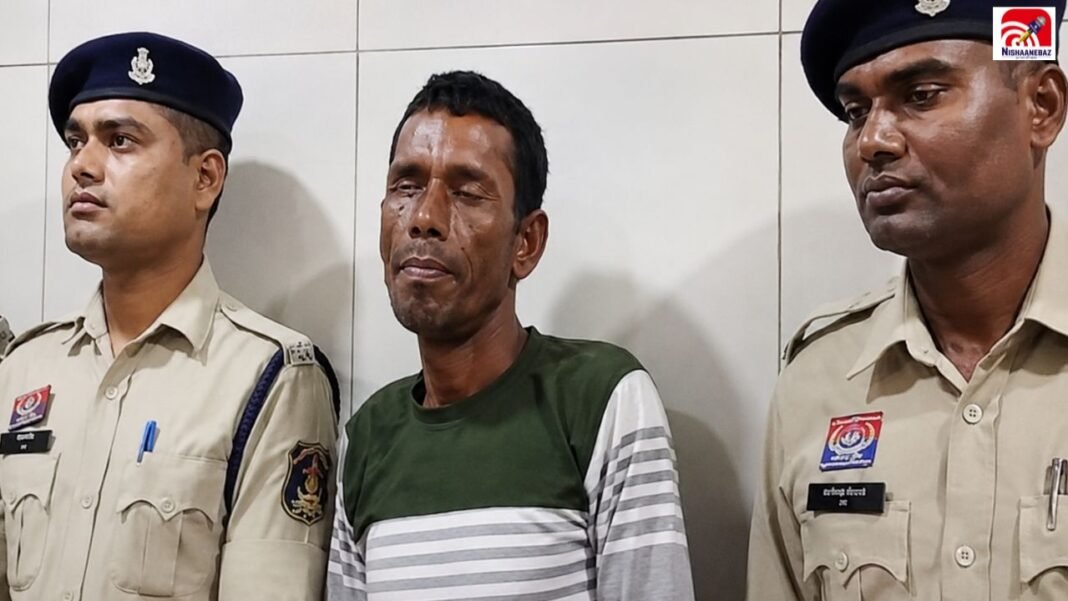 CG Murder Case: बेमेतरा में इंसानियत शर्मसार! महिला की हत्या के बाद शव के साथ दरिंदगी, फिर टुकड़े कर शिवनाथ नदी में फेंका CG Murder Case: बेमेतरा में इंसानियत शर्मसार! महिला की हत्या के बाद शव के साथ दरिंदगी, फिर टुकड़े कर शिवनाथ नदी में फेंका