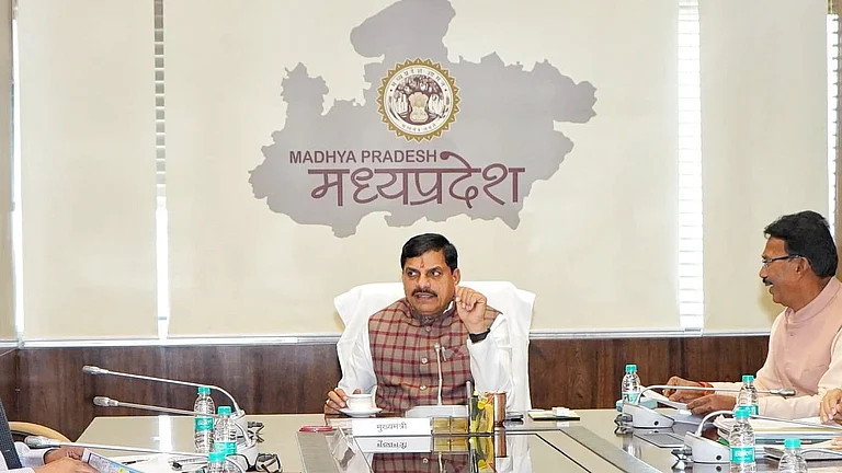 Higher Education: MP में उच्च शिक्षा को मिलेगा नया आयाम NAAC की तर्ज पर बना ‘SAAC’, 341 कॉलेजों और विश्वविद्यालयों का होगा मूल्यांकन Higher Education: MP में उच्च शिक्षा को मिलेगा नया आयाम NAAC की तर्ज पर बना ‘SAAC’, 341 कॉलेजों और विश्वविद्यालयों का होगा मूल्यांकन