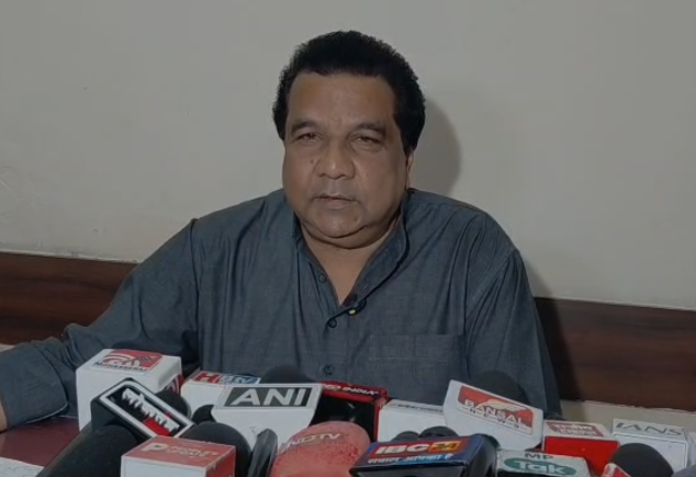MP Politics: कांग्रेस छोड़ने के बाद राकेश यादव का राहुल गांधी पर तीखा हमला, खुले पत्र में उठाए नेतृत्व और पार्टी की रणनीति पर सवाल MP Politics: कांग्रेस छोड़ने के बाद राकेश यादव का राहुल गांधी पर तीखा हमला, खुले पत्र में उठाए नेतृत्व और पार्टी की रणनीति पर सवाल