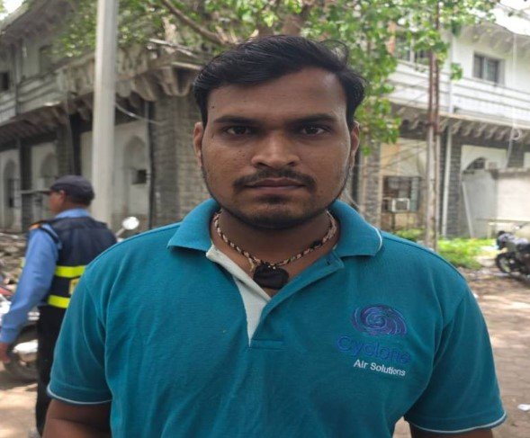 Cyber Fraud Student: साइबर ठगी ने छीना छात्र का सपना बीटेक की फीस के लिए मजदूरी से जोड़े ₹48 हजार मिनटों में उड़ाए, 1930 हेल्पलाइन पर भी नहीं मिली तत्काल राहत Cyber Fraud Student: साइबर ठगी ने छीना छात्र का सपना बीटेक की फीस के लिए मजदूरी से जोड़े ₹48 हजार मिनटों में उड़ाए, 1930 हेल्पलाइन पर भी नहीं मिली तत्काल राहत