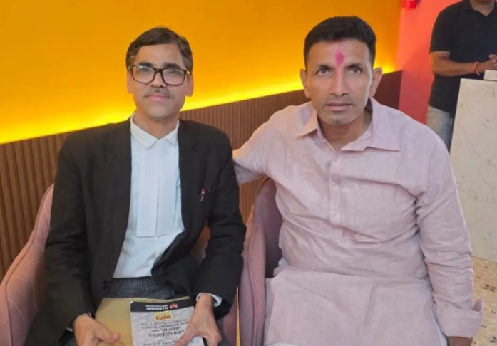 MP News: गिरफ्तारी वारंट के बाद जीतू पटवारी ने ग्वालियर कोर्ट में किया सरेंडर, 25 हजार के मुचलके पर मिली जमानत MP News: गिरफ्तारी वारंट के बाद जीतू पटवारी ने ग्वालियर कोर्ट में किया सरेंडर, 25 हजार के मुचलके पर मिली जमानत