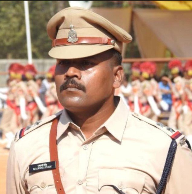 Janjgir-Champa News: विवेचना में लापरवाही पड़ी भारी, नैला चौकी के उपनिरीक्षक भवानी सिंह चौहान निलंबित Janjgir-Champa News: विवेचना में लापरवाही पड़ी भारी, नैला चौकी के उपनिरीक्षक भवानी सिंह चौहान निलंबित