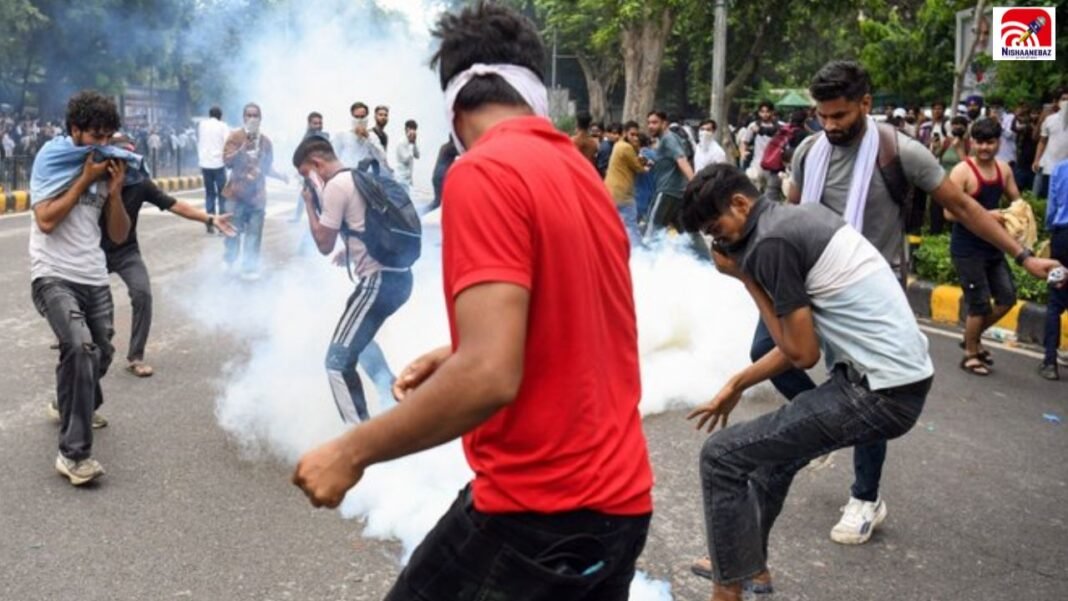 CJP Protest: आज जंतर-मंतर पर प्रदर्शन का 33वां दिन, 10 FIR दर्ज, सोनम वांगचुक मेदांता अस्पताल शिफ्ट CJP Protest: आज जंतर-मंतर पर प्रदर्शन का 33वां दिन, 10 FIR दर्ज, सोनम वांगचुक मेदांता अस्पताल शिफ्ट