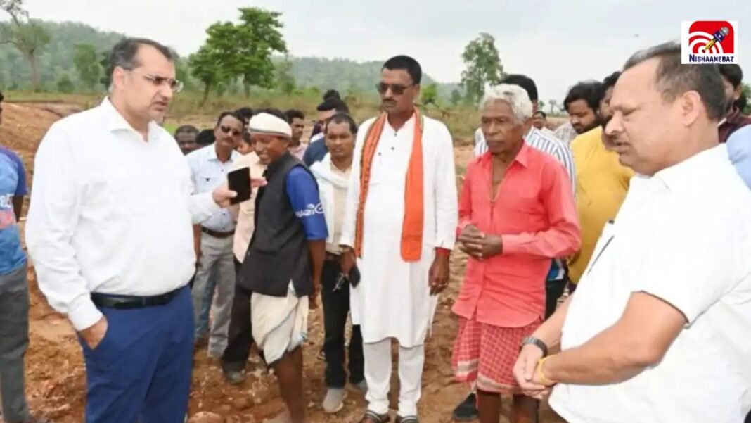 CG News: कवर्धा में 4 महीने भी नहीं टिक सकी 2.50 करोड़ की सड़क! अब 2 इंजीनियर सस्पेंड, ठेकेदार पर बड़ा एक्शन CG News: कवर्धा में 4 महीने भी नहीं टिक सकी 2.50 करोड़ की सड़क! अब 2 इंजीनियर सस्पेंड, ठेकेदार पर बड़ा एक्शन