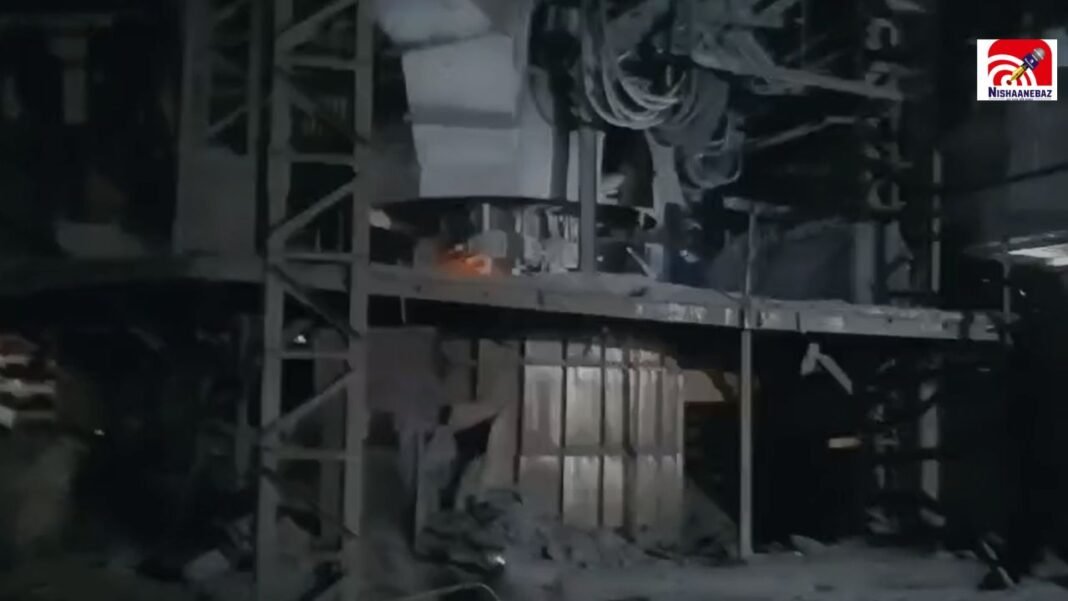 छत्तीसगढ़ में बड़ा हादसा! रायपुर की 3D फैक्ट्री में भीषण विस्फोट, 3 मजदूरों की मौत, कई घायल छत्तीसगढ़ में बड़ा हादसा! रायपुर की 3D फैक्ट्री में भीषण विस्फोट, 3 मजदूरों की मौत, कई घायल