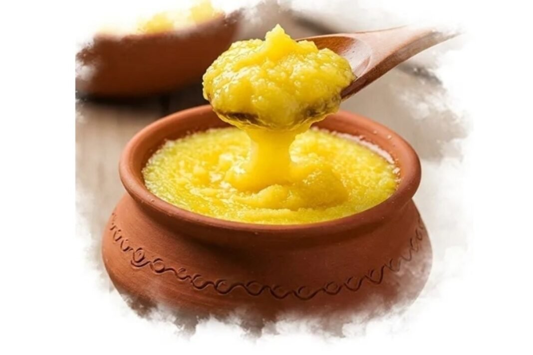 Ghee Making Hack: बिना मक्खन निकाले मलाई से सीधे तैयार करें खुशबूदार देसी घी; अपनाएं यह आसान और अनोखी ट्रिक, निकलेगा दोगुना घी Ghee Making Hack: बिना मक्खन निकाले मलाई से सीधे तैयार करें खुशबूदार देसी घी; अपनाएं यह आसान और अनोखी ट्रिक, निकलेगा दोगुना घी