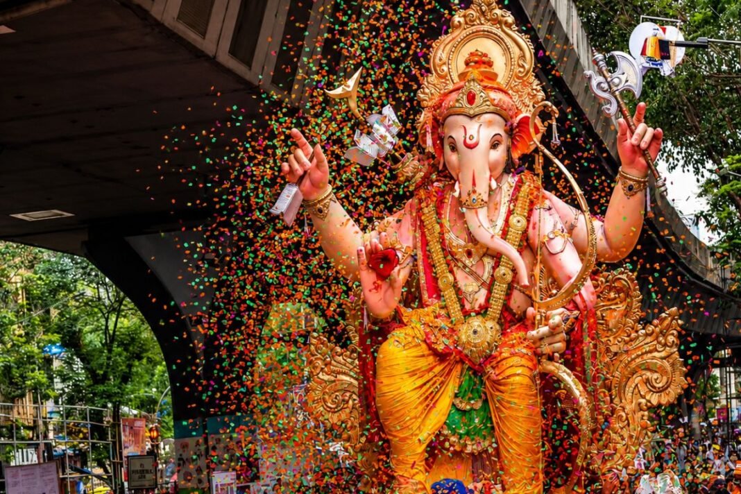 Ganesh Chaturthi 2026: गणेश चतुर्थी कब है? जानिए पूजा विधि, शुभ योग, पंचांग और विसर्जन की सही तारीख Ganesh Chaturthi 2026: गणेश चतुर्थी कब है? जानिए पूजा विधि, शुभ योग, पंचांग और विसर्जन की सही तारीख