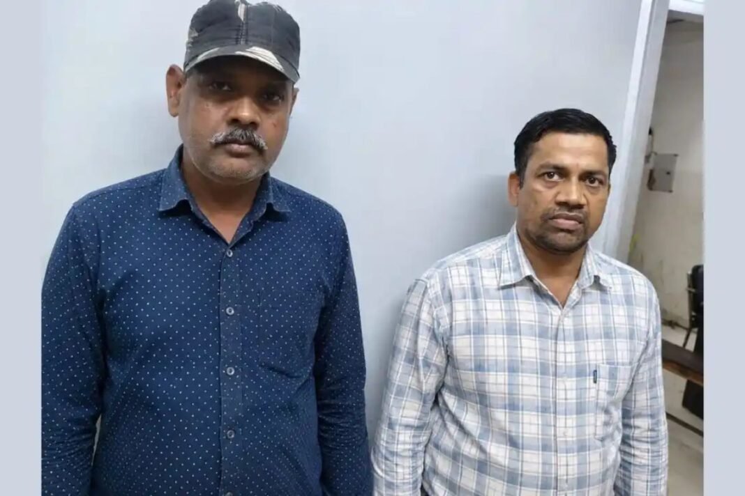 Major Action in Snakebite Scam: बिलासपुर के करोड़ों के सर्पदंश मुआवजा घोटाले में 2 पुलिसकर्मी गिरफ्तार; अब तक कुल 19 आरोपी सलाखों के पीछे Major Action in Snakebite Scam: बिलासपुर के करोड़ों के सर्पदंश मुआवजा घोटाले में 2 पुलिसकर्मी गिरफ्तार; अब तक कुल 19 आरोपी सलाखों के पीछे