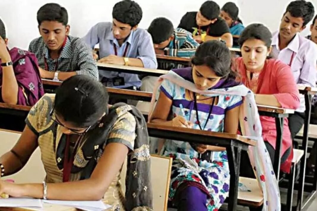 CG Open Exam: छत्तीसगढ़ 10वीं-12वीं बोर्ड में फेल छात्रों को दूसरा मौका, आवेदन प्रक्रिया शुरू CG Open Exam: छत्तीसगढ़ 10वीं-12वीं बोर्ड में फेल छात्रों को दूसरा मौका, आवेदन प्रक्रिया शुरू