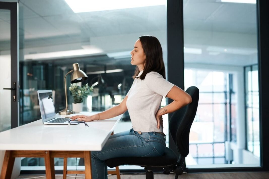Sitting Side Effects: दिनभर कुर्सी पर जमे रहते हैं आप? रिसर्च का दावा— धूम्रपान और मोटापे जितना ही है जानलेवा Sitting Side Effects: दिनभर कुर्सी पर जमे रहते हैं आप? रिसर्च का दावा— धूम्रपान और मोटापे जितना ही है जानलेवा