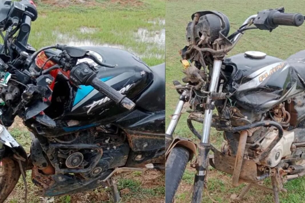 Mainpat Road Accident Breaking: मैनपाट में तेज रफ्तार मोटरसाइकिलों की भीषण भिड़ंत, तीन युवकों की दर्दनाक मौत Mainpat Road Accident Breaking: मैनपाट में तेज रफ्तार मोटरसाइकिलों की भीषण भिड़ंत, तीन युवकों की दर्दनाक मौत