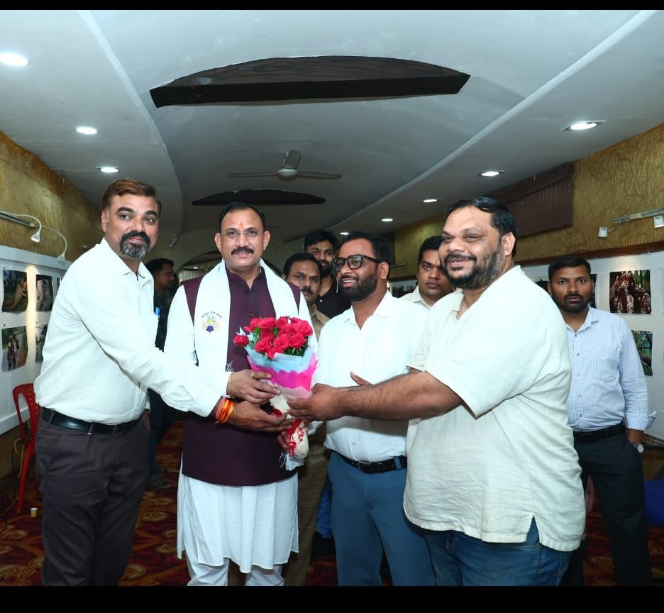 NHM Employees Union: बेमेतरा CMHO को हटाने स्वास्थ्य मंत्री से मिले NHM संघ के प्रदेश पदाधिकारी, उचित कार्रवाई का दिया भरोसा