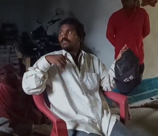 Baloda Bazar News: अंतिम संस्कार के तीन दिन बाद जिंदा लौटा युवक, हैरान रह गया परिवार, अब अज्ञात शव की पहचान पर सवाल