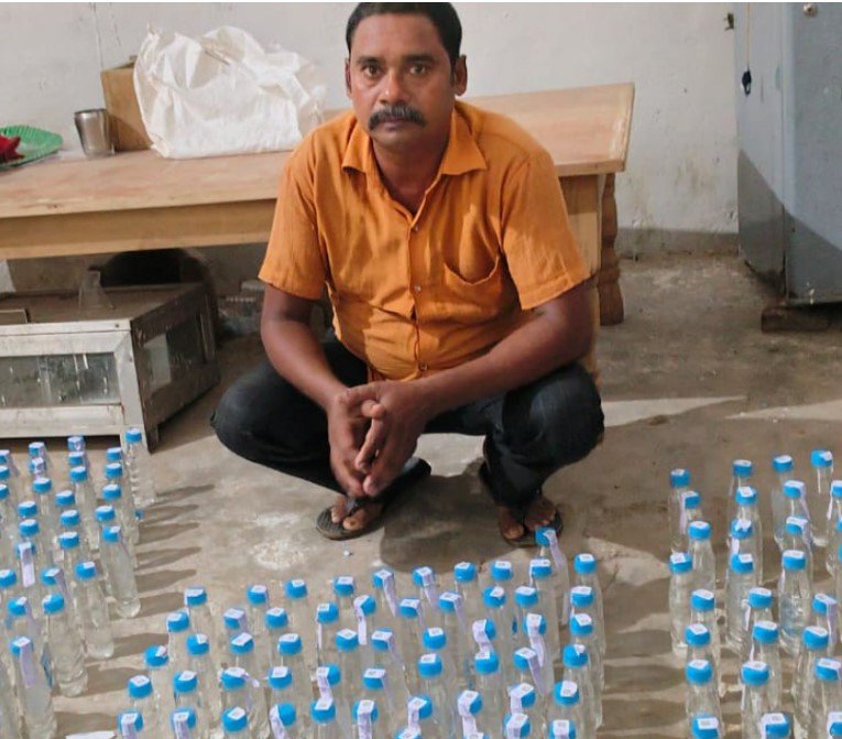 Lormi Crime: ऑपरेशन बाज: 291 पाव देशी शराब के साथ शराब कोचिया गिरफ्तार