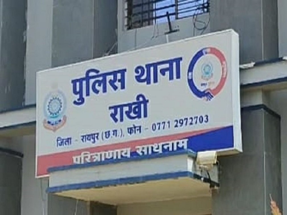Raipur SI suspended: रायपुर में जबरन वसूली की शिकायत पर प्रोविजनल SI निलंबित, पद के दुरुपयोग के आरोप में कार्रवाई