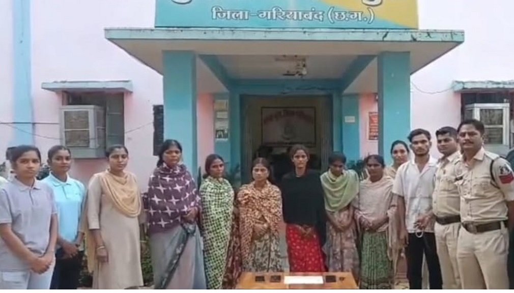Gariaband News: जतमई-घटारानी और राजिमधाम में नागपुर की महिला चोर गैंग सक्रिय, 7 गिरफ्तार; कार से घूमकर करती थीं रेकी