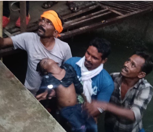 Raipur News: खेलते-खेलते नाले में गिरा 4 साल का मासूम, 500 मीटर दूर बहकर पहुंचा; अस्पताल में मौत
