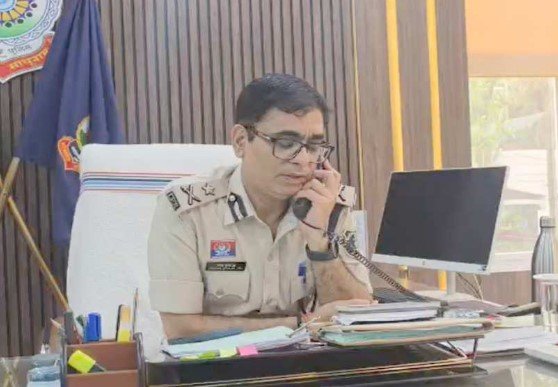 Ambikapur IPS Bribe Case: IPS पर 1 करोड़ रिश्वत मांगने का आरोप: जानिए IG क्या बोले